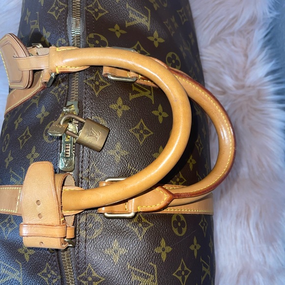 Louis Vuitton - Picture 10 of 16